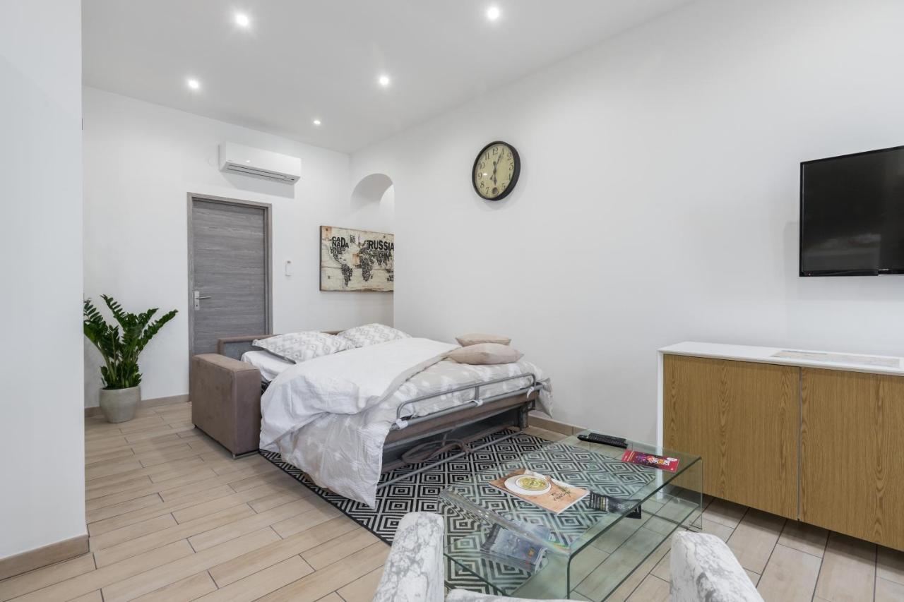 Guest House Grimaldi Nice Bagian luar foto